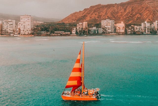 NA HOKU 2 SAILING SOUTH SHORE OAHU PASSING DIAMOND HEAD STATE MONUMENT